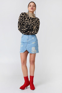nakd_ripped_front_slit_denim_skirt_1100-000251-0047_04cr.jpg