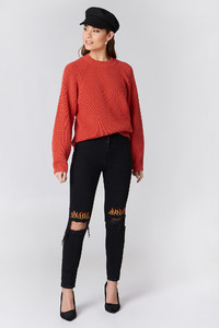 nakd_ripped_knee_flame_embroidery_jeans_1100-000314-0002_04c.jpg