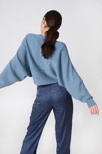 nakd_short_batwing_sweater_1100-000256-1501_02b.jpg