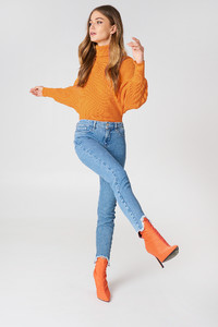 nakd_skinny_asymmetric_hem_denim_1018-000698-0116_04c.jpg