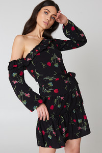 nakd_slip_shoulder_balloon_sleeve_dress_1018-000836-0267_01j.jpg