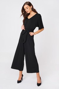 nakd_vneck_wide_sleeve_jumpsuit_1018-000966-0002_01c.jpg