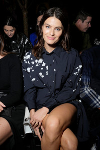 oscar-de-la-renta-fr-f18-01.jpg