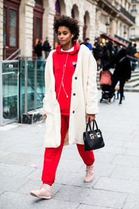 parishautecouture_day3__20180124_6845_jpg_7626_north_660x_white.jpg
