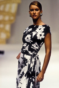 pierre-balmain-hc-ss-1993-6.thumb.jpg.2151497e8dfab739036a2ce251ec3119.jpg