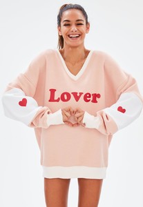 pink-slogan-lover-oversized-night-sweatshirt.jpg