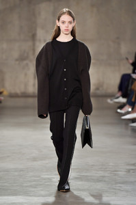 ports-1961-rtw-fall-2018-london-fashion-week-24.jpg