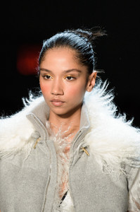 prabal-gurung-clp-rf18-0127.thumb.jpg.3eb175d55d3b8aaa6d1e0d382815c2e1.jpg