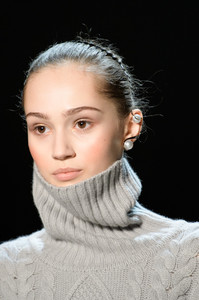 prabal-gurung-clp-rf18-0167.thumb.jpg.f7927f6b65d8714e026bb499101233f8.jpg
