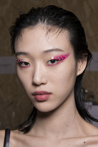 prada-bks-v-rf18-4705.thumb.jpg.aee4c89f6a956d053046917403d2758d.jpg