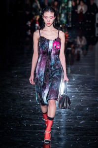prada-rf18-6474.thumb.jpg.6a6d3b46c2e0aa9b337e13c1f2d672f7.jpg