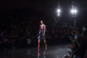 prada-rf18-6474f.thumb.jpg.998decc7cd2d37beac7a62af863b25db.jpg