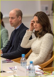 pregnant-kate-middleton-prince-william-bring-mental-health-awareness-to-sweden-04.jpg