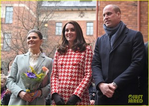 pregnant-kate-middleton-prince-william-bring-mental-health-awareness-to-sweden-13.jpg