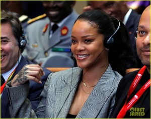 rihanna-joins-french-president-emmanuel-macron-at-education-conference-04.jpg