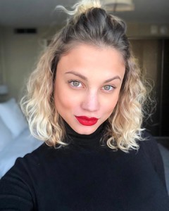 rose_bertram_27579989_189009958363636_7468225435071938560_n.jpg