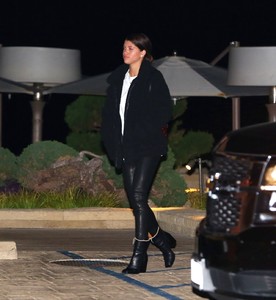 sofia-richie-dines-at-nobu-in-malibu-3.jpg