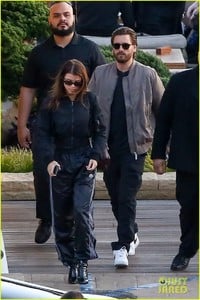 sofia-richie-scott-disick-couple-up-for-lunch-malibu-02.jpg