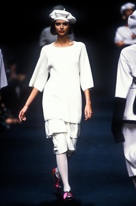 sonia-rykel-ss-1992-1.thumb.jpg.63c0eb51d712d6d73ce5cacd619c3d40.jpg