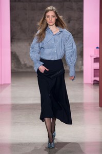 tibi-rf17-2300.thumb.jpg.f2ddff4e876d16bfff17bae6f246e289.jpg