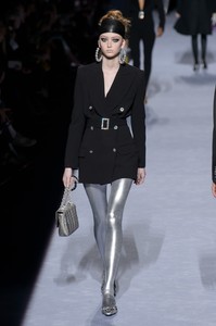 tom-ford-rf18-0889.thumb.jpg.afdf4d7ff6841d23f3cc83ea28b7ccce.jpg