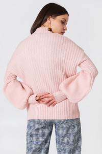 trendyol_balloon_sleeve_high_neck_knit_1494-000442-0082_02b.jpg