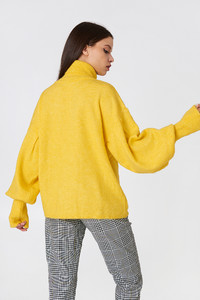 trendyol_balloon_sleeve_turtle_neck_knit_1494-000440-0024_02b.jpg