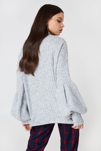 trendyol_balloon_slleve_high_neck_knit_1494-000442-0008_02b.jpg
