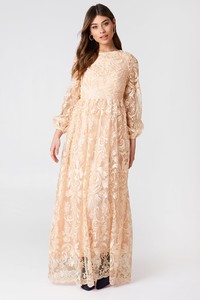 true_decadence_lace_maxi_dress_1521-000020-8004_03c.jpg