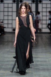trussardi-rf18-2582.thumb.jpg.1efb2f8b324922771082c15f7c34a71d.jpg