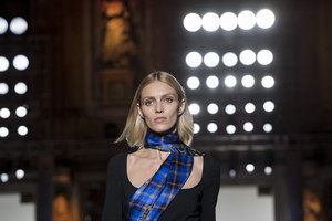 versace-atm-rf18-4101.thumb.jpg.4230ba44183ccf77ade5b8135ec7beee.jpg