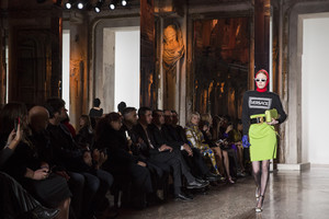versace-atm-rf18-9272.thumb.jpg.d3df21fdbdcc01ada8b571dbd2624d41.jpg
