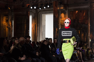 versace-atm-rf18-9275.thumb.jpg.8b187099010123ff779a732131ae778b.jpg