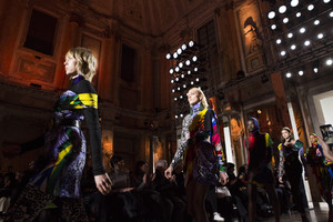 versace-atm-rf18-9521.thumb.jpg.85e540130bc5f82fdb47e359555bb84b.jpg