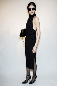 versace-bks-z-rf18-7344.thumb.jpg.bc54f63ed655002366c54a8b4af471de.jpg