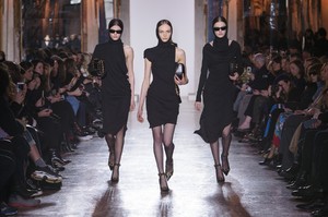 versace-rf18-0711.thumb.jpg.1a0500da53e37b38f6a74b69816eb5a4.jpg