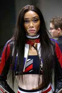 winnie-harlow-tommy-hilfiger-show-in-milan-backstage-02-25-2018-0.jpg