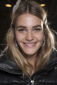 zadig-e-voltaire-bks-l-rf18-7099.thumb.jpg.1b9b534d36773344589510ec6a63153f.jpg