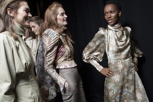 zimmermann-fw18samb3.thumb.jpg.7b34e2cd8a864d593e0dec2af967d7c9.jpg