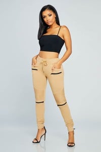 00020_HB4361947_TOP_HB6603294_PANTS_388.jpg