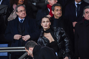 049_bellahadid_march2018.jpg