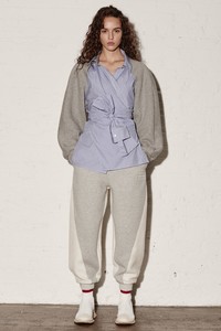 08-t-by-alexander-wang-spring-2018.thumb.jpg.3de0df5a19c5dfc69d312a02364dbc50.jpg