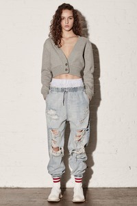 13-t-by-alexander-wang-spring-2018.thumb.jpg.b188fb6826dde449e99601be685a0599.jpg