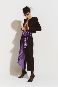 17-alexandre-vaulthier-fw18.thumb.jpg.3c880cc652e8876c8cd21eb53f3d1f74.jpg