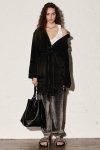 21-t-by-alexander-wang-spring-2018.thumb.jpg.660993e30a9bb82a47026cd8f5289168.jpg