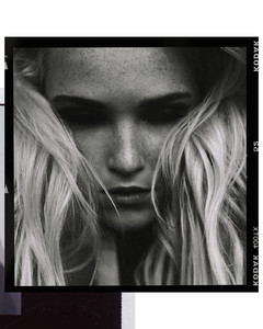 35mm_Magazine_Film_Photography_Fashion_Editorial_by_Jonny_Marlow_alex_ghantaous_alexa_raynen-10.thumb.jpg.df0aa067f8f704bbeb75070f3e197178.jpg