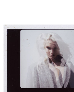 35mm_Magazine_Film_Photography_Fashion_Editorial_by_Jonny_Marlow_alex_ghantaous_alexa_raynen-9.thumb.jpg.9a1401fd9aacfbd3d5a2afd71e75b4f2.jpg