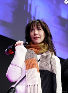 3804775-sophie-marceau-lors-de-la-presentation-d-950x0-1.thumb.jpg.d10d3b923885bc817ae428b8b12ae56f.jpg