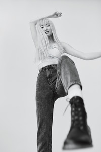 46046371_001_0.jpg