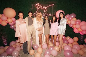 4A18F3A600000578-5488175-_The_most_magical_women_Khloe_Kardashian_lines_up_with_sisters_K-a-91_1520795995880.jpg